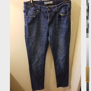 Levis womenswear jeand